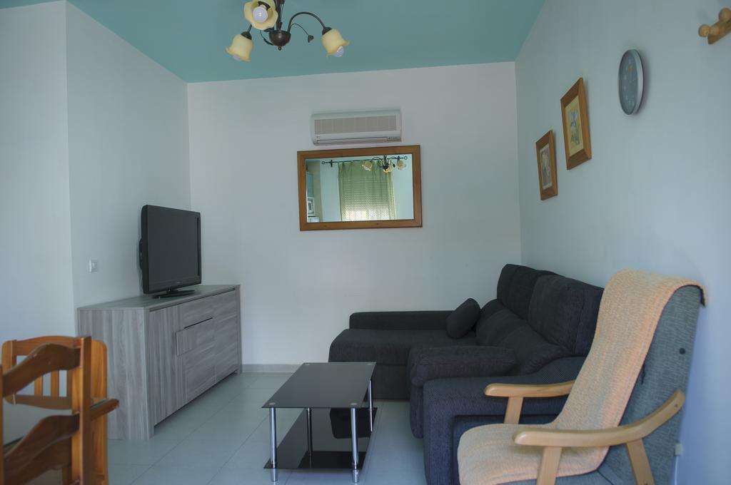 מאיירנה דל אלחראפה Hotel Lux Aljarafe מראה חיצוני תמונה