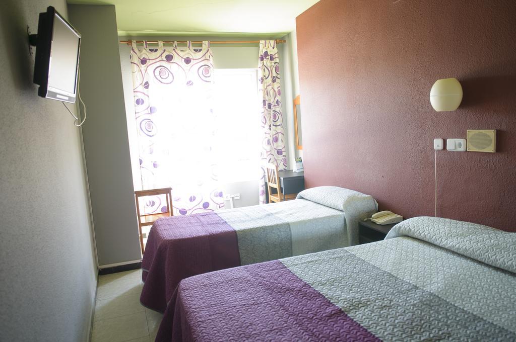 מאיירנה דל אלחראפה Hotel Lux Aljarafe מראה חיצוני תמונה