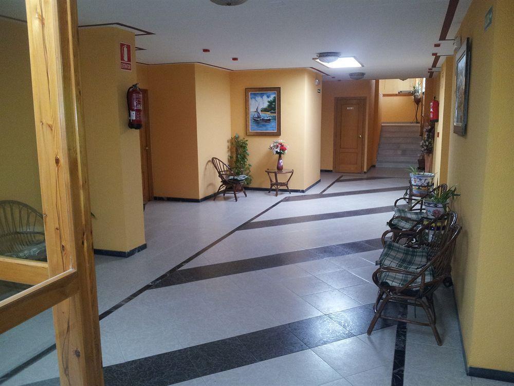 מאיירנה דל אלחראפה Hotel Lux Aljarafe מראה חיצוני תמונה