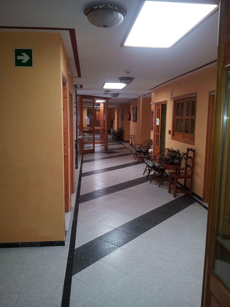 מאיירנה דל אלחראפה Hotel Lux Aljarafe מראה חיצוני תמונה