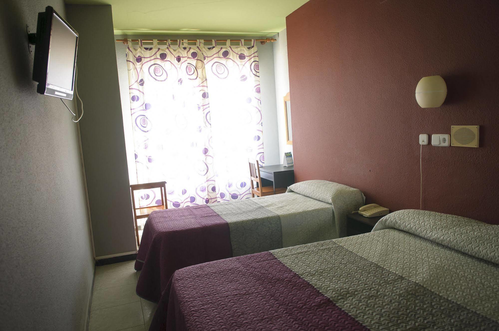 מאיירנה דל אלחראפה Hotel Lux Aljarafe מראה חיצוני תמונה